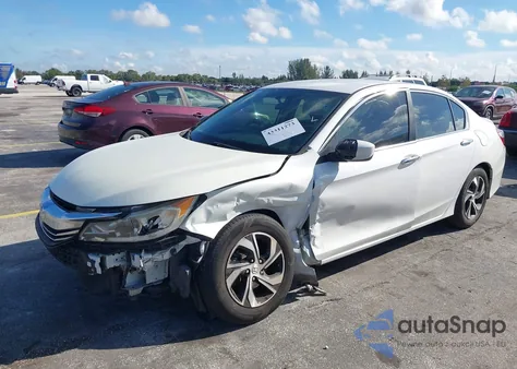 2017 Honda Accord Lx z USA, uszkodzony, nr VIN 1HGCR2F37HA051132